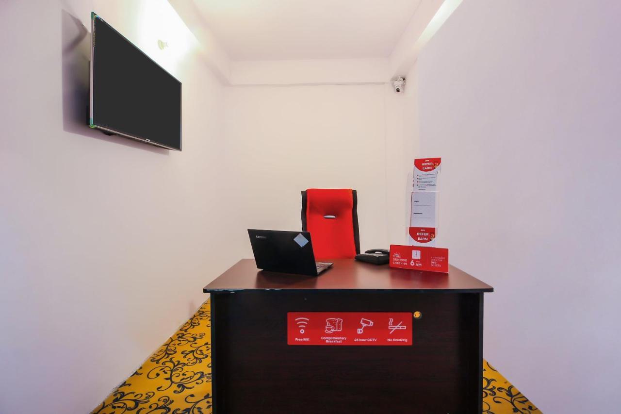 OYO 17168 Hz Lodge Hajdarabad Zewnętrze zdjęcie