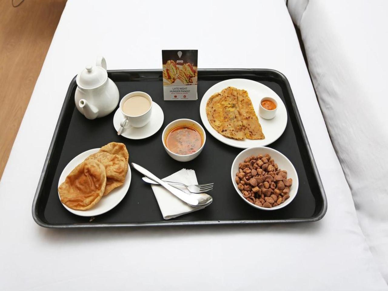 OYO 17168 Hz Lodge Hajdarabad Zewnętrze zdjęcie